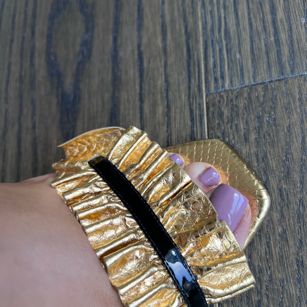 Saint Laurent Gold Heels - Picture 4 of 5